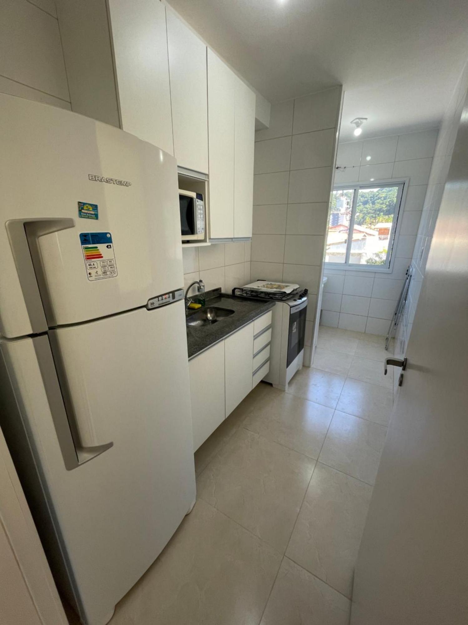 Apartamento Pratico A 850 Metros Da Praia Da Martim De Sa Карагуататуба Екстериор снимка